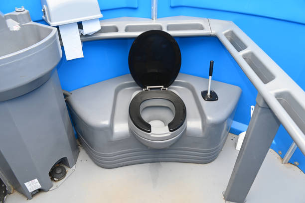 Affordable portable toilet rental in Stratmoor, CO